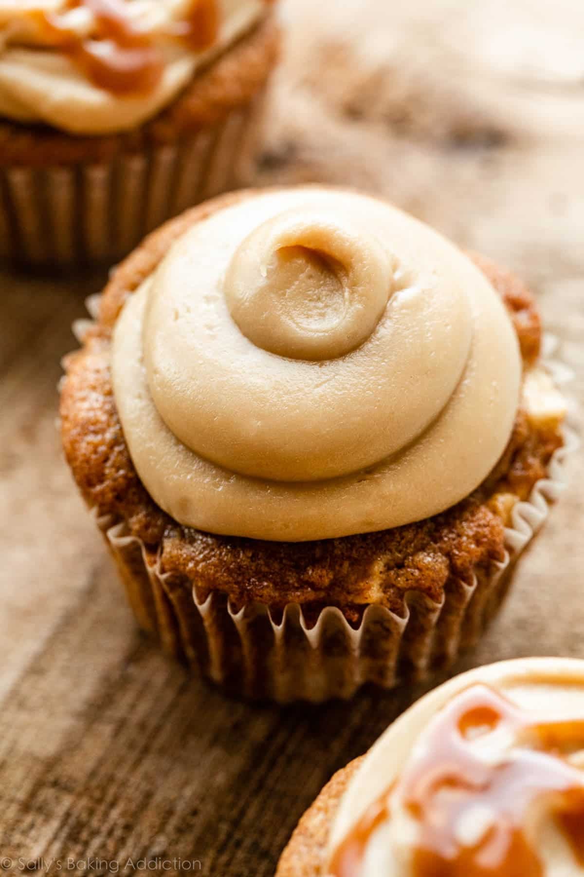 Ingredient Salted Caramel Frosting: Tips for a Smooth Finish